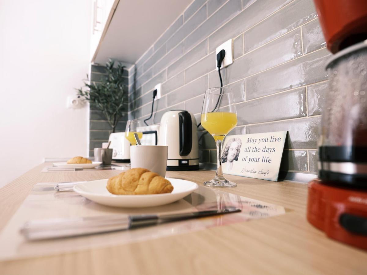 "Under The Olive Tree"- Beautiful Apartment In The Heart Of Atene Esterno foto